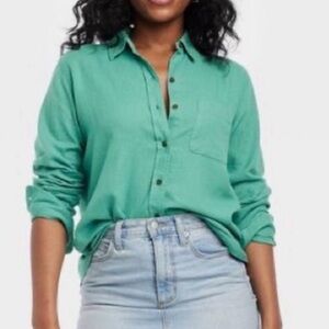 Universal Thread Green Linen Blend Long Sleeve Collared Shirt in Size Medium